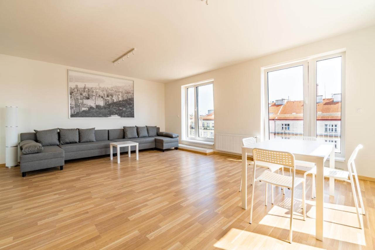Penthouse # 81 With Panoramic View In Elite Rezidence With Free Parking Apartment Prag