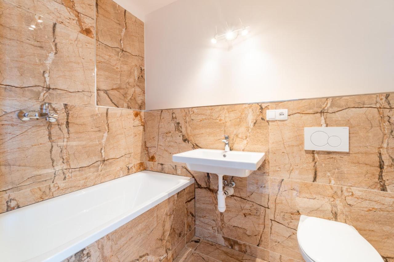 Penthouse # 81 With Panoramic View In Elite Rezidence With Free Parking Apartment Prag